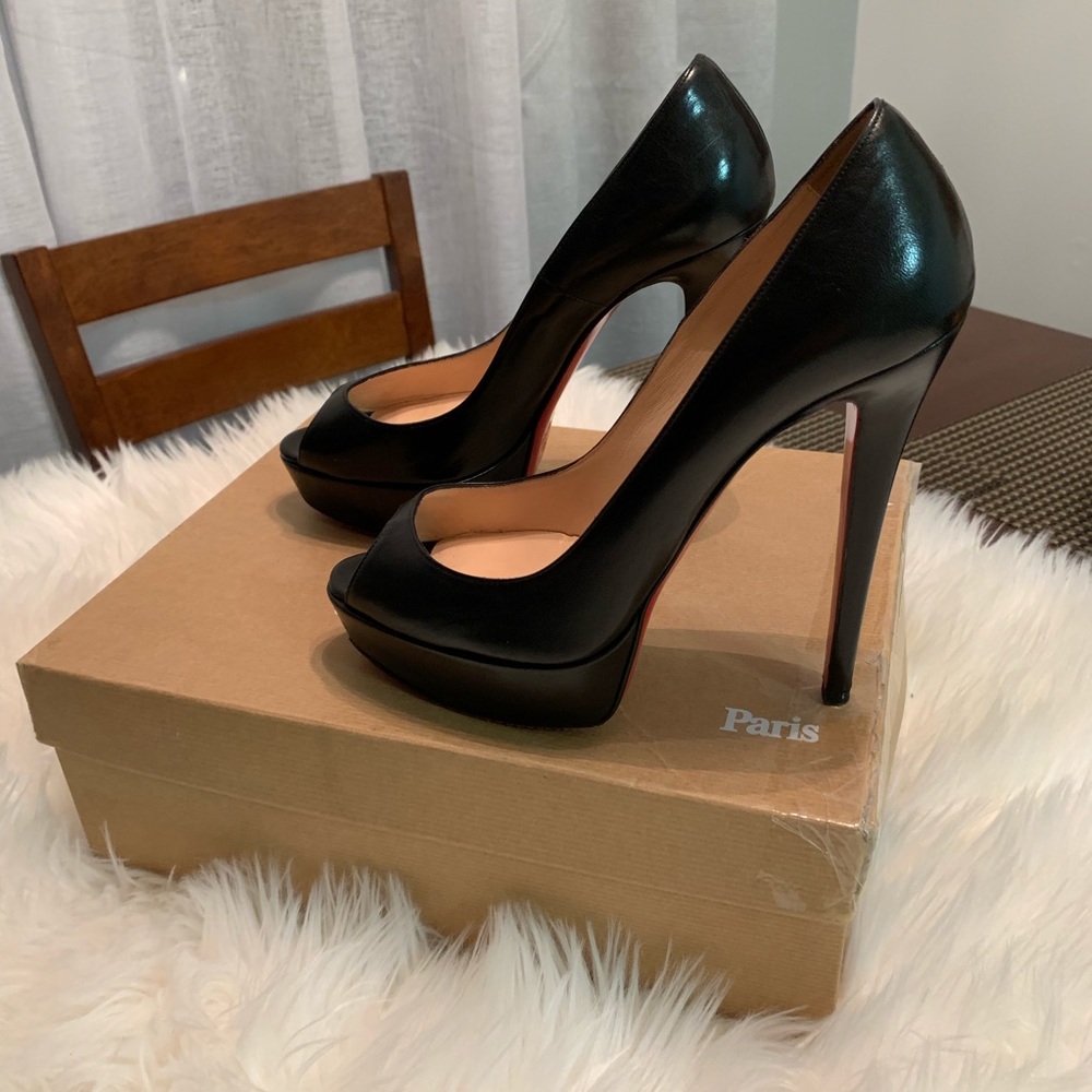 Authentic Christian Louboutin heels 👠